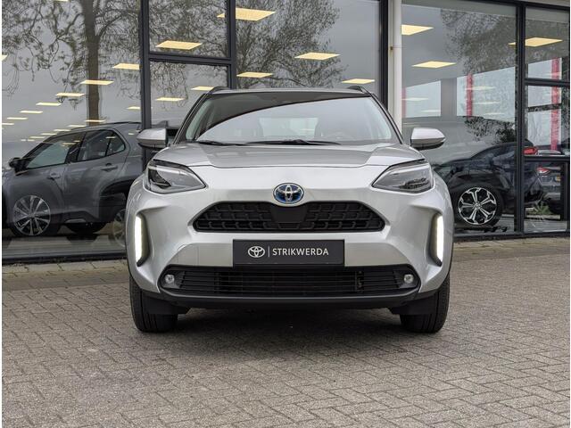 Toyota YARIS Cross 1.5 Hybrid 115 Active Plus | Stoel- stuurverwarming | Elek. achterklep | HUD | Draadloze telefoonlader | Keyless