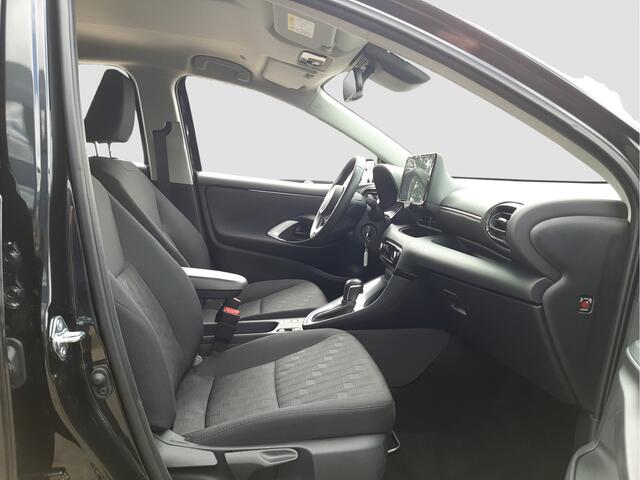 Toyota YARIS 1.5 Hybrid Active | Apple CarPlay | Camera |