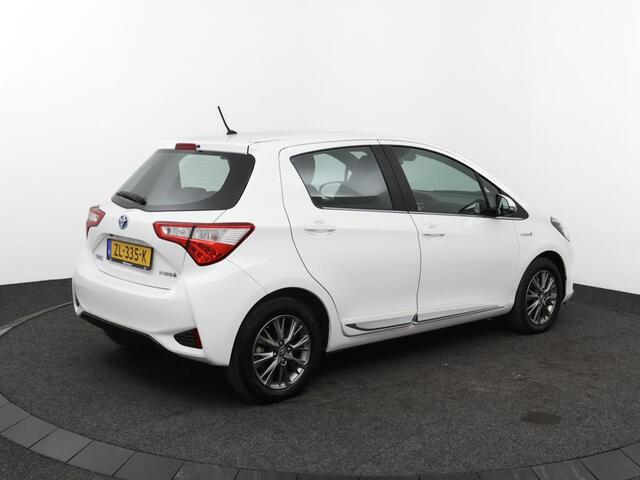 Toyota YARIS 1.5 Hybrid Energy Plus | Climate control | Leder-stof bekleding | Trekhaak |