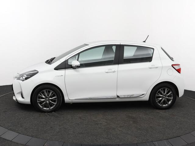 Toyota YARIS 1.5 Hybrid Energy Plus | Climate control | Leder-stof bekleding | Trekhaak |