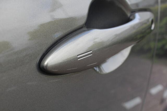 Toyota YARIS Cross 1.5 Hybrid Dynamic Plus | Rijklaar | Dodehoek | Elek klep | Stoel/Stuur-verwarming | PDC | Apple/Android