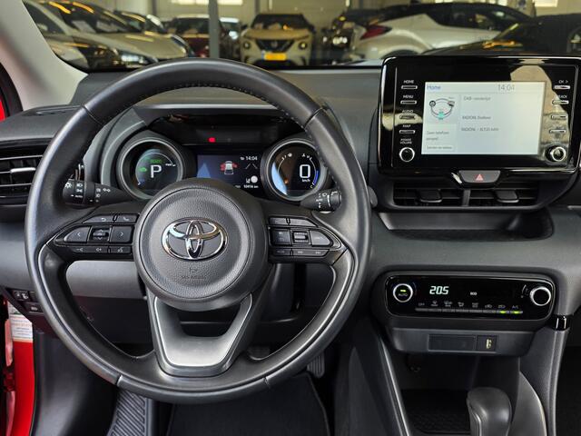 Toyota YARIS 1.5 Hybrid Dynamic, 1e Eig! Carplay! Camera! Zondag OPEN!