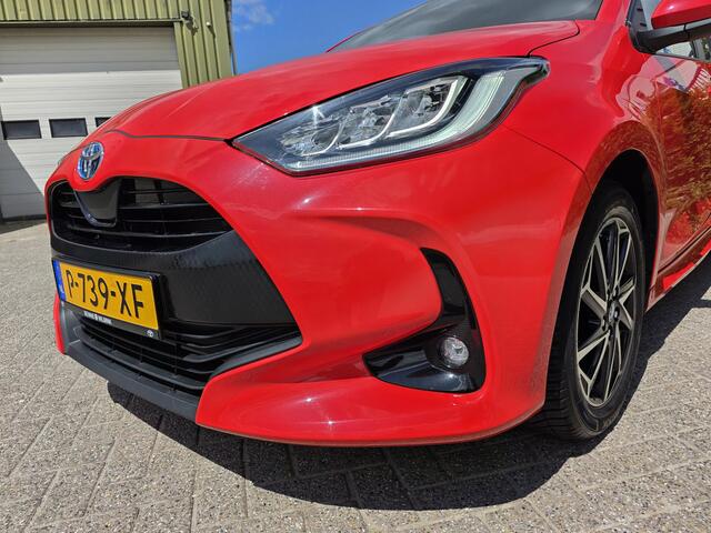 Toyota YARIS 1.5 Hybrid Dynamic, 1e Eig! Carplay! Camera! Zondag OPEN!