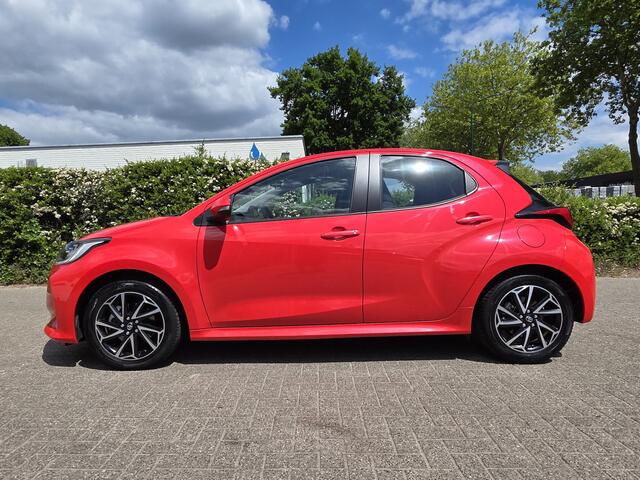 Toyota YARIS 1.5 Hybrid Dynamic, 1e Eig! Carplay! Camera! Zondag OPEN!