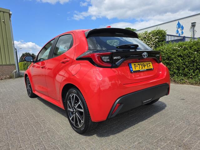 Toyota YARIS 1.5 Hybrid Dynamic, 1e Eig! Carplay! Camera! Zondag OPEN!
