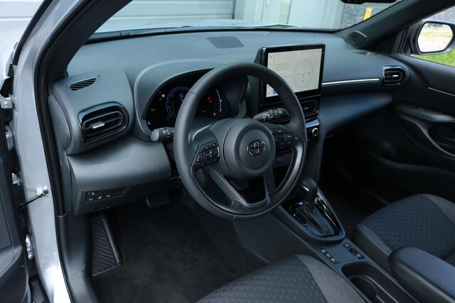 Toyota YARIS Cross 1.5 Hybrid 115 First Edition Comfort Pack! Nieuw!