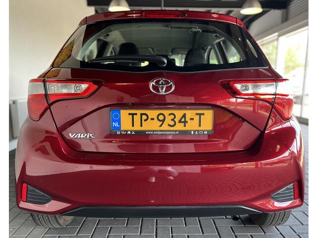 Toyota YARIS 1.0 VVT-i Energy NAVIGATIE / ACHTERUITRIJCAMERA / ELECTISCH VERSTELBARE SPIEGELS