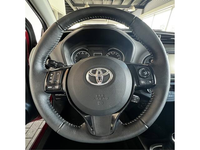 Toyota YARIS 1.0 VVT-i Energy NAVIGATIE / ACHTERUITRIJCAMERA / ELECTISCH VERSTELBARE SPIEGELS