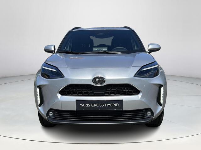 Toyota YARIS Cross 1.5 Hybrid 115 Dynamic | Comfort Pack | Shimmering silver metallic | Nieuw uit voorraad leverbaar |