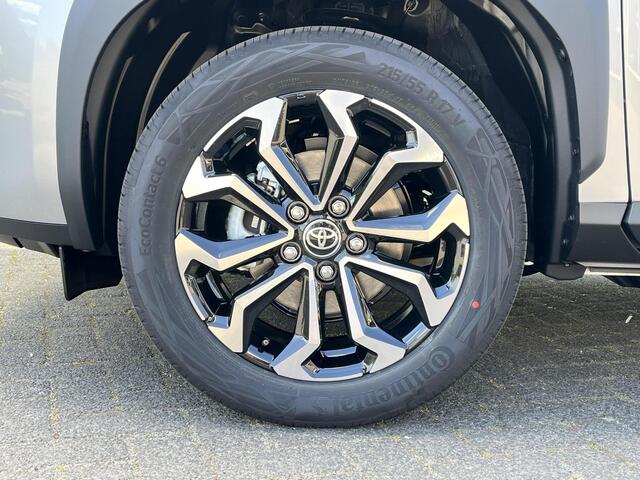 Toyota YARIS Cross 1.5 Hybrid 115 Dynamic | Comfort Pack | Shimmering silver metallic | Nieuw uit voorraad leverbaar |