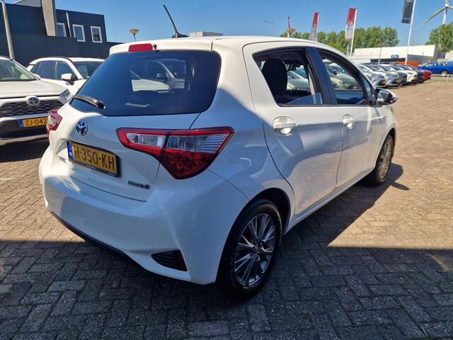 Toyota YARIS 1.5 Hybrid Dynamic