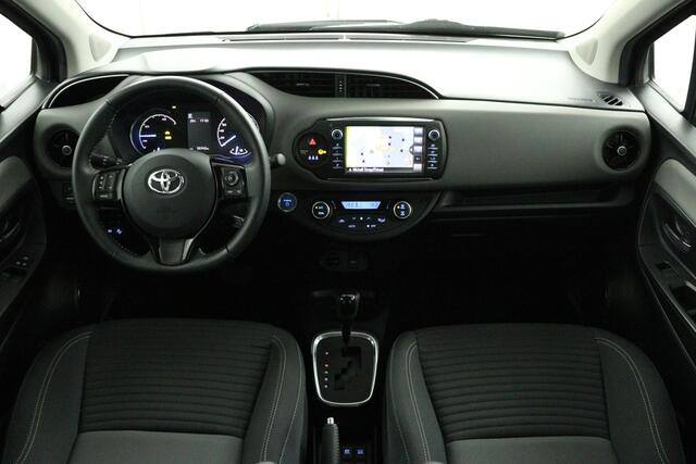Toyota YARIS 1.5 Hybrid Dynamic | Navigatie | Fietsdragerbeugel | Climaat control |