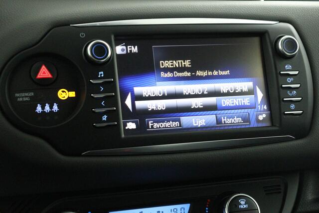 Toyota YARIS 1.5 Hybrid Dynamic | Navigatie | Fietsdragerbeugel | Climaat control |