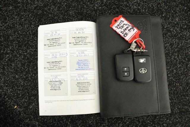 Toyota YARIS 1.5 Hybrid Dynamic | Navigatie | Fietsdragerbeugel | Climaat control |