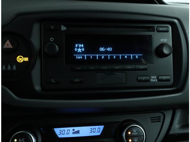 Toyota YARIS 1.5 Hybrid Comfort | Climate Control | Automaat | Radio CD Speler | Elektrische Ramen |