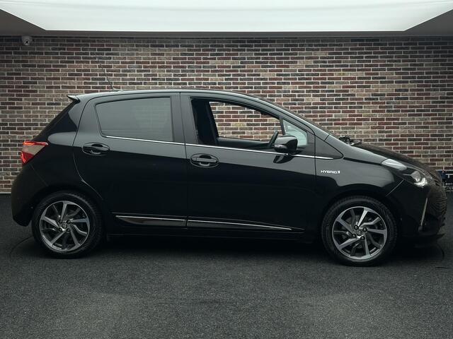 Toyota YARIS 1.5 Hybrid Premium Automaat Camera DAB Panorama Led