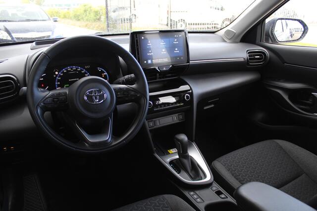 Toyota YARIS Cross 1.5 Hybrid Dynamic Special | Rijklaar | Head Up | Stoel-/stuurverw. | Apple/Android | El.achterklep | Navi | LED | Keyless