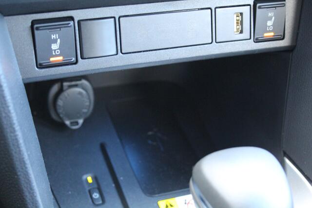 Toyota YARIS Cross 1.5 Hybrid Dynamic Special | Rijklaar | Head Up | Stoel-/stuurverw. | Apple/Android | El.achterklep | Navi | LED | Keyless