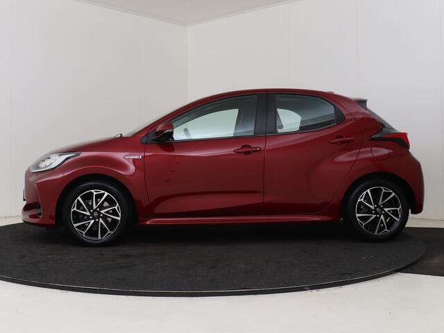 Toyota YARIS 1.5 Hybrid Dynamic I Navigatie I Climate Control I Cruise Control I Camera I USB I LM Velgen I