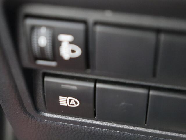 Toyota YARIS 1.5 Hybrid Dynamic I Navigatie I Climate Control I Cruise Control I Camera I USB I LM Velgen I