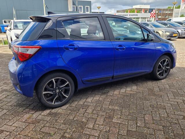 Toyota YARIS 1.5 Hybrid Bi-Tone Plus