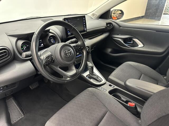 Toyota YARIS 1.5 Hybrid Dynamic | Cam Achter | 16'' LM velgen | Stoel Verw | Dealer onderhouden | Heel Zuinig
