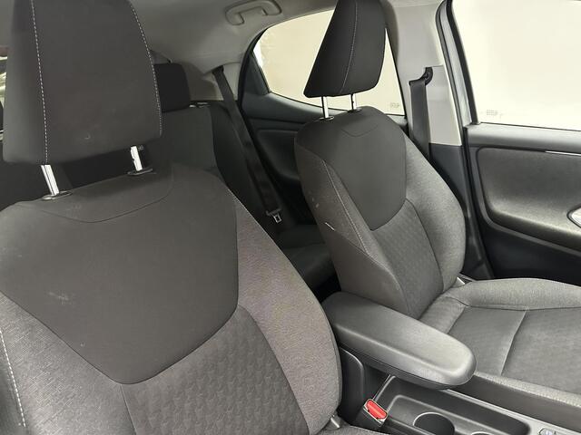 Toyota YARIS 1.5 Hybrid Dynamic | Cam Achter | 16'' LM velgen | Stoel Verw | Dealer onderhouden | Heel Zuinig