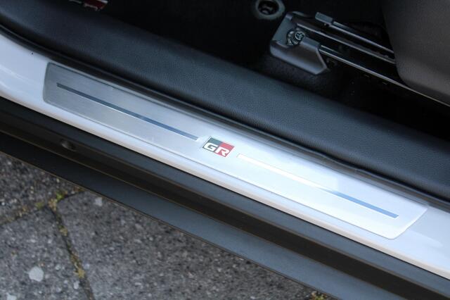Toyota YARIS 1.5 Hybrid GR Sport