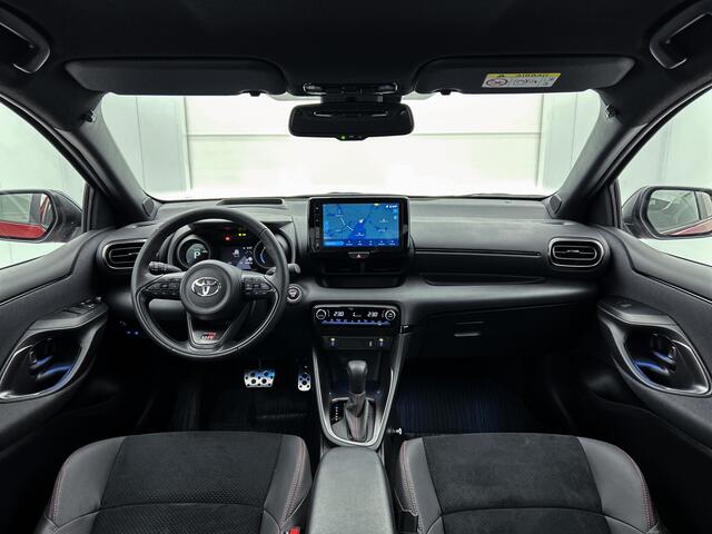 Toyota YARIS 1.5 Hybrid GR Sport Limited | Lichtmetalen Velgen | Climate Control | Cruise Control Adaptief |