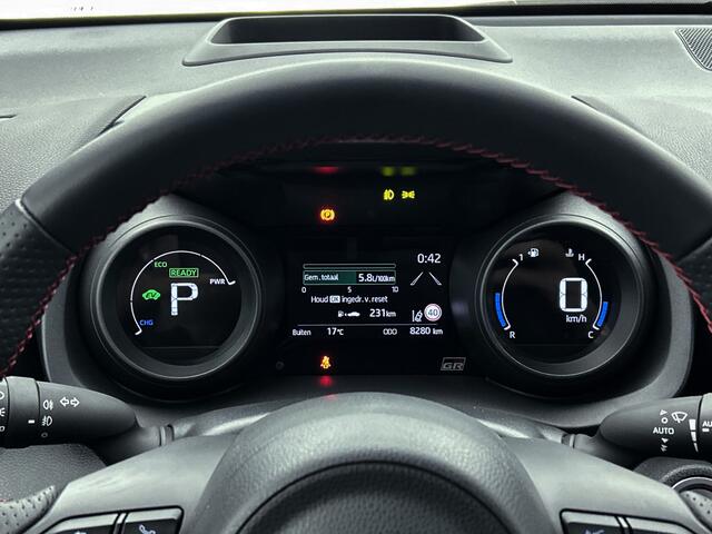 Toyota YARIS 1.5 Hybrid GR Sport Limited | Lichtmetalen Velgen | Climate Control | Cruise Control Adaptief |