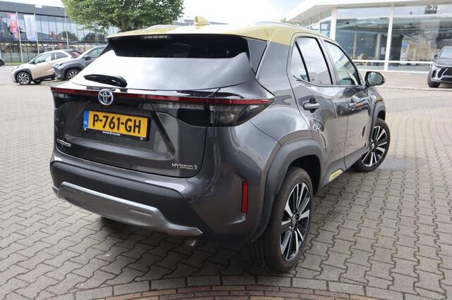 Toyota YARIS 1.5 Hybrid Launch Edition Head-up/Blindspot/Leder