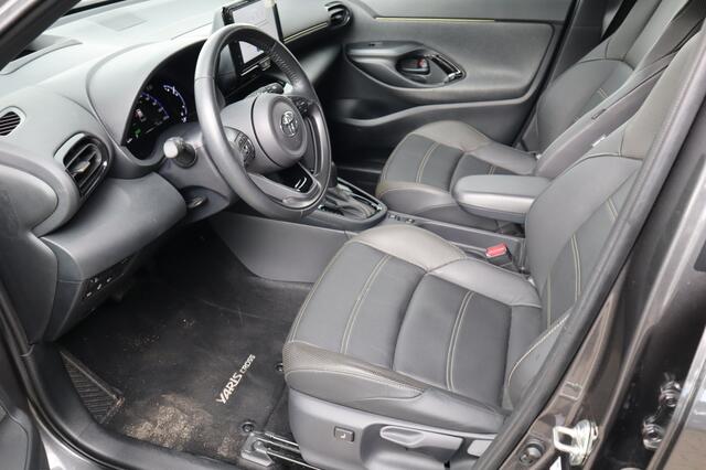 Toyota YARIS 1.5 Hybrid Launch Edition Head-up/Blindspot/Leder