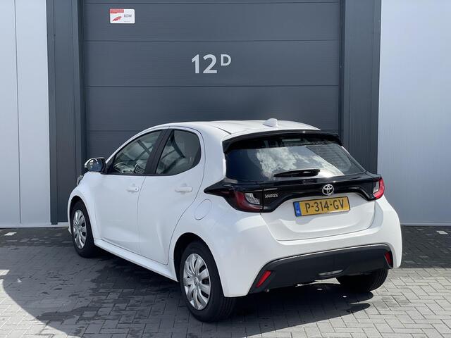 Toyota YARIS 1.0 VVT-i Comfort | Fabrieksgarantie tot 10 03 2027 |