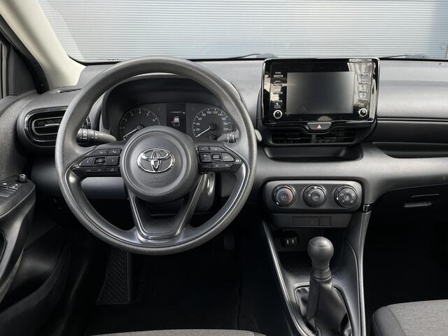 Toyota YARIS 1.0 VVT-i Comfort | Fabrieksgarantie tot 10 03 2027 |