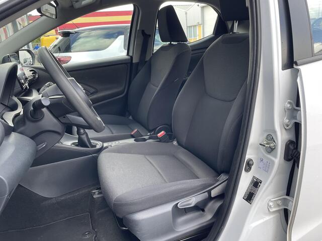 Toyota YARIS 1.0 VVT-i Comfort | Fabrieksgarantie tot 10 03 2027 |