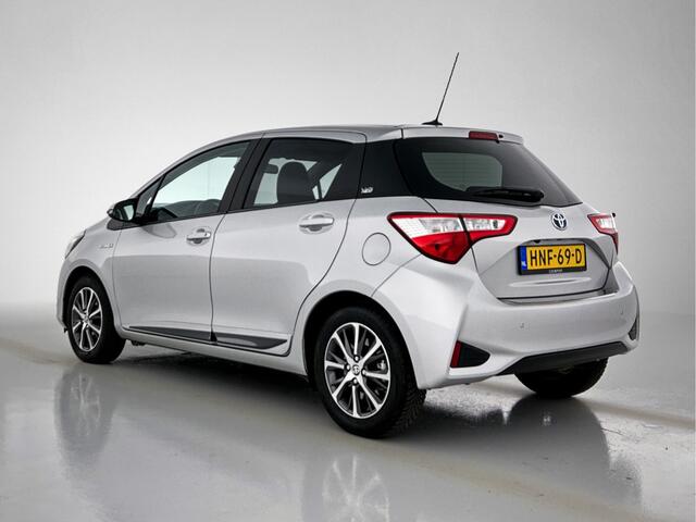 Toyota YARIS 1.5 Hybrid Dynamic Limited | Navigatie