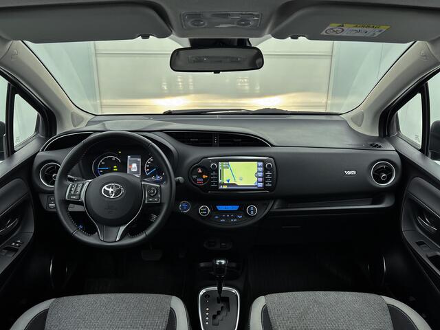 Toyota YARIS 1.5 Hybrid Dynamic Limited | Navigatie