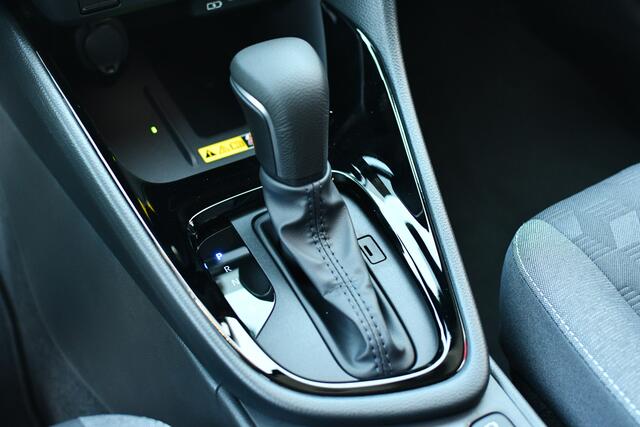 Toyota YARIS 1.5 Hybrid 115 Dynamic Automaat 116pk | Comfort Pack | Dodehoekdetectie | NIEUW |