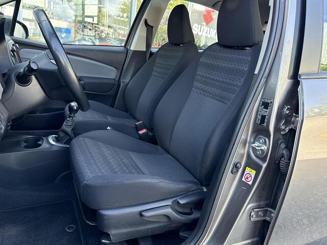 Toyota YARIS 1.3 VVT-i Aspiration **TREKHAAK/ CRUISE CONTROL/ PARKEERCAMERA/ GARANTIE**