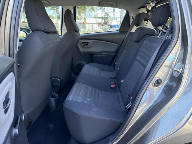 Toyota YARIS 1.3 VVT-i Aspiration **TREKHAAK/ CRUISE CONTROL/ PARKEERCAMERA/ GARANTIE**