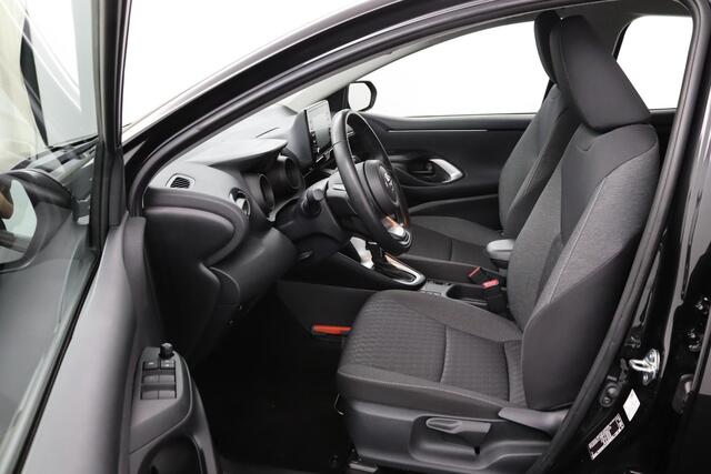 Toyota YARIS 1.5 Hybrid Dynamic | Trekhaak | Navigatie | Led Verlichting | Keyless Entry |
