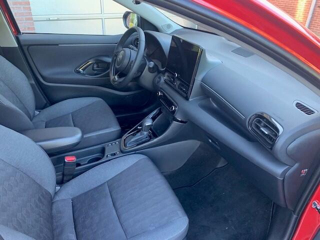 Toyota YARIS 1.5 Hybrid 115 First Edition