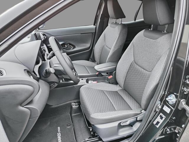 Toyota YARIS Cross 1.5 Hybrid 130 Teamplayer 130PK NIEUW