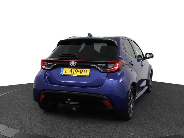 Toyota YARIS 1.5 Hybrid Executive | Trekhaak | Navigatie | Stoel verwarming | Head-up Display |