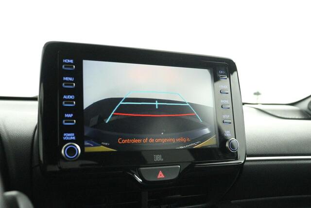 Toyota YARIS 1.5 Hybrid Executive | Trekhaak | Navigatie | Stoel verwarming | Head-up Display |