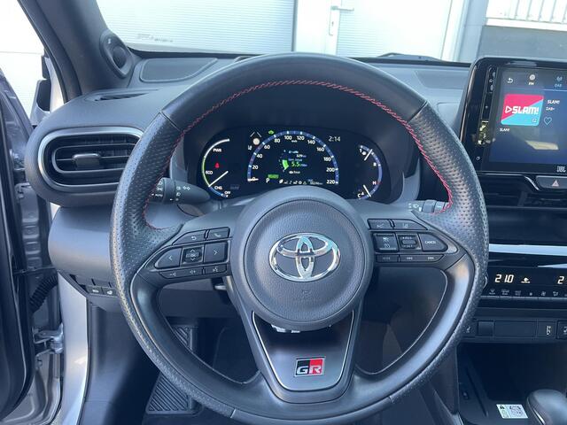 Toyota YARIS Cross 1.5 Hybrid GR Sport , Panoramadak, org NL en 1e eigenaar