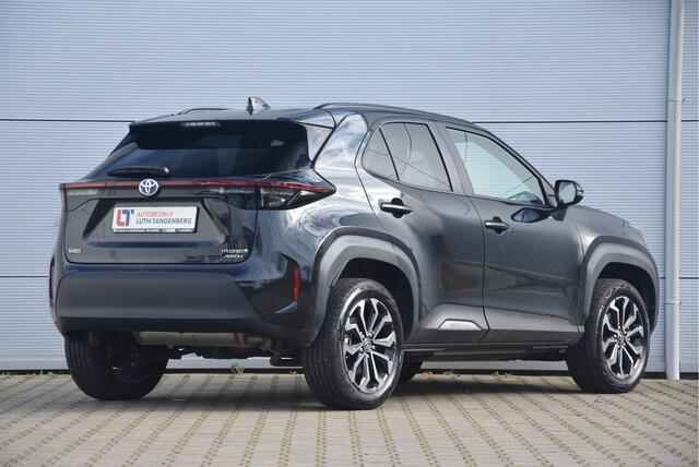 Toyota YARIS Cross 1.5 Hybrid AWD Dynamic + |