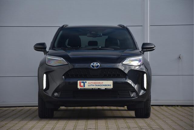 Toyota YARIS Cross 1.5 Hybrid AWD Dynamic + |