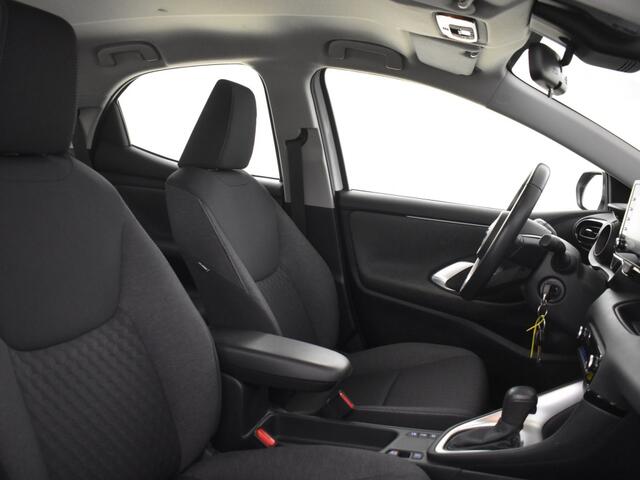 Toyota YARIS 1.5 Hybrid Dynamic | Camera | Apple & Android Carplay | Led