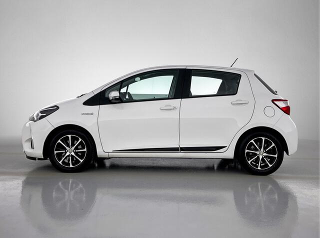 Toyota YARIS 1.5 Hybrid Dynamic Limited Go | Camera | LM Velgen |